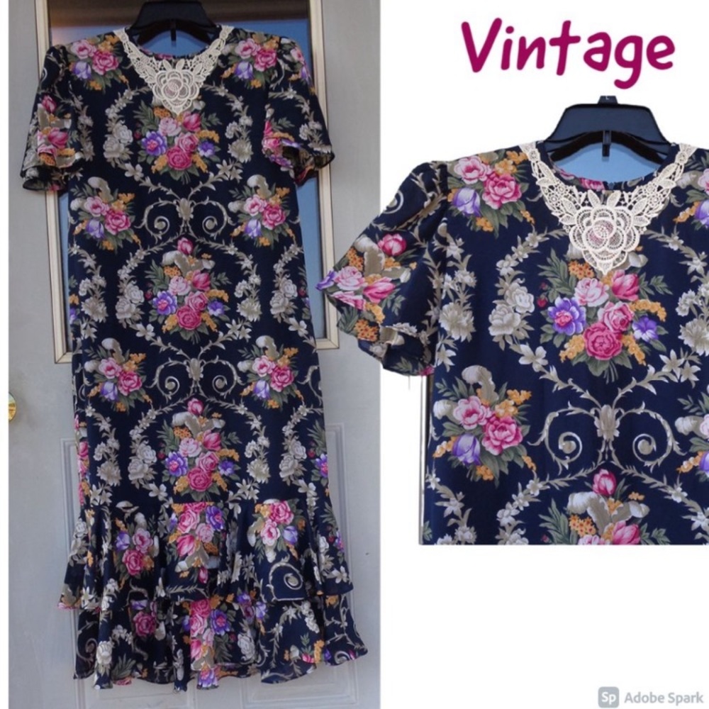 Vintage dress Floral neckline appliqué shoulder pads & ruffle boho